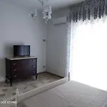 Residenza Regina Margherita, Apud Montes *