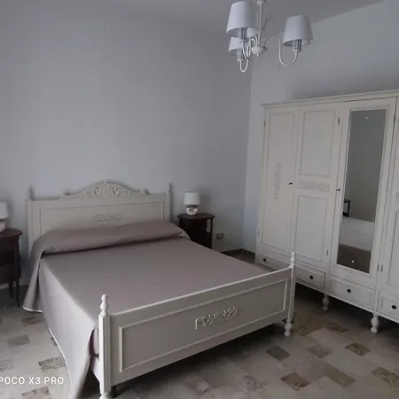 Residenza Regina Margherita, Apud Montes アパート