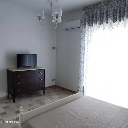 Residenza Regina Margherita, Apud Montes *